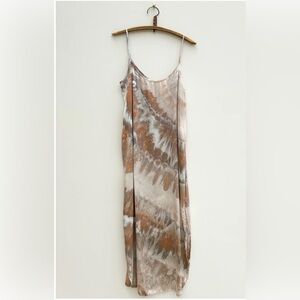 Sueño Made Silk Noil Brown Tie-Dye Slip Dress